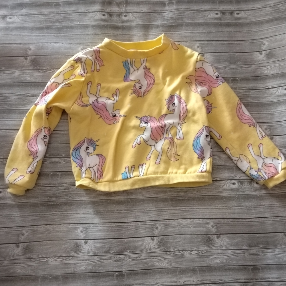 10/$40 H&M Yellow Unicorn Kids Sweater